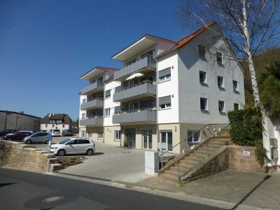 Freundliche 1-Zimmer Wohnung mit Balkon in zentraler Lage in Gemünden zu vermieten!