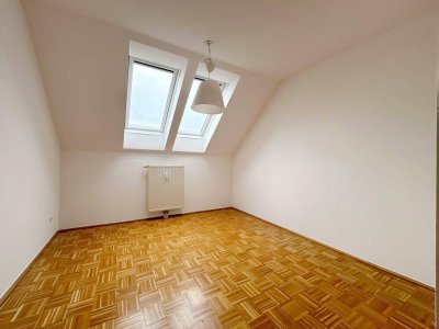 WOHNEN IM GRÜNEN - 3 ZIMMER WOHNUNG IN KATSDORF