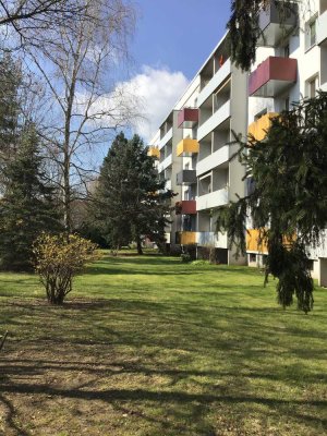 Wir sanieren für Sie! Gemütliche 2-Raumwohnung mit Balkon!
