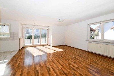 ImmoBillia:"schön geschnittene 3,5 Zimmer Wohnung im Obergeschoss eines 6-Familienhauses."