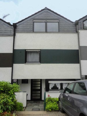 Viel Platz für eine große Familie- 150 m² Reihenhaus mit 4 Schlafzimmern, Garten, P