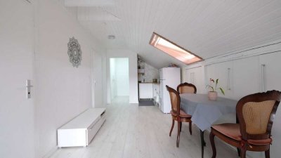 Sichere Mieteinnahmen: Vermietete Dachgeschosswohnung für Kapitalanleger