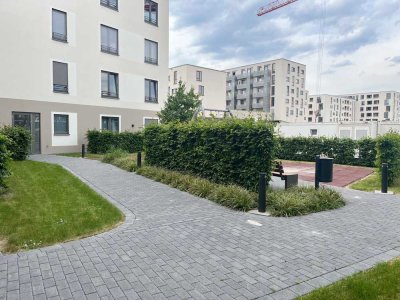 Heiligkreuzviertel: Zweizimmerwohnung mit EBK, Terrasse und Stellplatz