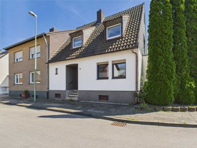 Sanierungsobjekt: Einfamilienhaus in attraktiver Lage in Lendersdorf!