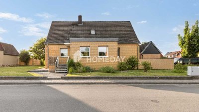 Familienfreundliches Einfamilienhaus mit 5 Zimmern, schönem Garten, Nebenhaus und Wintergarten