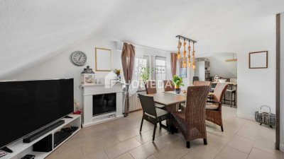 Helle 4-Zimmer-Wohnung mit Süd-Balkon, offener Küche und ca. 100 Quadratmetern Wohnfläche