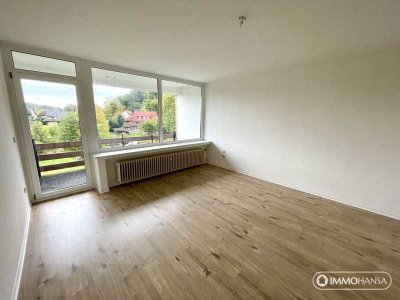 ++ Zu SOFORT ++ Frisch renovierte 3-Zimmer-Wohnung mit EBK & Balkon in Bahnhofsnähe ++