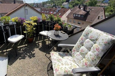 Charmante 3,5 Zimmer-Maisonette mit Aussicht!