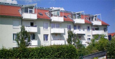 Außergewöhnliche 4-Zimmer-Wohnung mit Balkon in Ismaning!