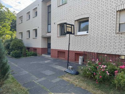 „Siegburg – Charmante 4-Zimmer-Hochparterrewohnung im 4-Parteienhaus mit Balkon, Garten, Stellplatz
