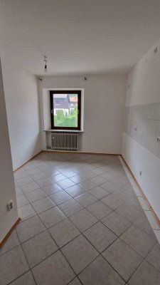 Helle 2-Zimmer Wohnung mit Balkon