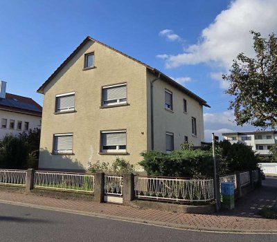 Zweifamilienhaus in ruhiger Lage