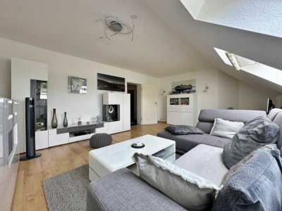 Vollmöblierte Maisonettewohnung mit traumhaftem Weitblick ins Grüne