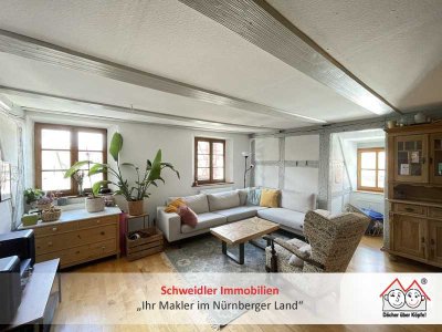 Altbaucharme in der Laufer-Innenstadt: Großzügige 3,5-Zimmer-Wohnung mit traumhafter Einbauküche