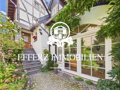 Zeitlose Eleganz: Denkmalgeschütztes Fachwerkjuwel in Split-Level-Architektur!