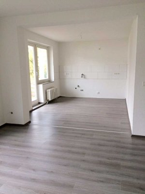 Freundliche 3 Zimmerwohnung *Kirchheim Nähe Schwimmbad*