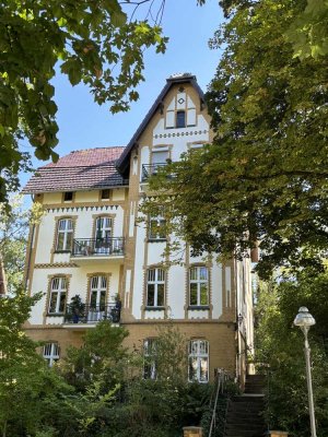 Schöne 2-Zimmer-Wohnung im denkmalgeschützten Altbau am S Waidmannslust