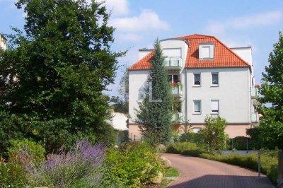 HELL UND FREUNDLICH - MIT SONNENBALKON!