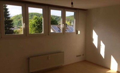 Helle 4 Zimmer-Wohnung in Tawern, Kreis Trier-Saarburg
