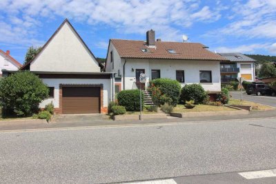 Gepflegtes EFH mit 8 Zimmern, großer Werkstatt & Süddach – perfekt für Handwerker & Familien