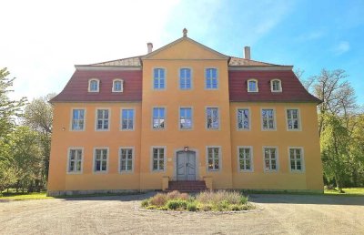 Herrschaftliches Anwesen bei Groitzsch mit eigenem See