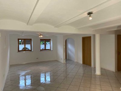 Single Wohnung im Erdgeschoss mit Terrasse in Aßling/Niclasreuth
