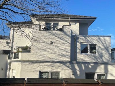 Attraktive 3-Zimmer-Maisonette-Wohnung mit gehobener Innenausstattung mit Einbauküche in Weyhe