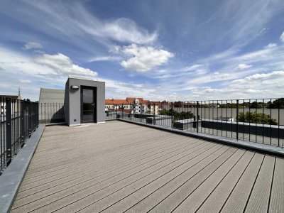 NEUBAU ** traumhafte Dachgeschosswohnung ** große Dachterrasse ** Balkon * EBK * TG-Stellplatz