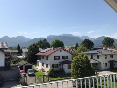 Atemberaubende Bergsicht grosszügige 2,5 Zimmer-Dachgeschosswohnung in Bernau a. Chiemsee
