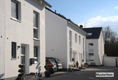 2-Familienhaus mit viel Platz