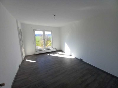 Renovierte 2-Raum-Wohnung mit Balkon