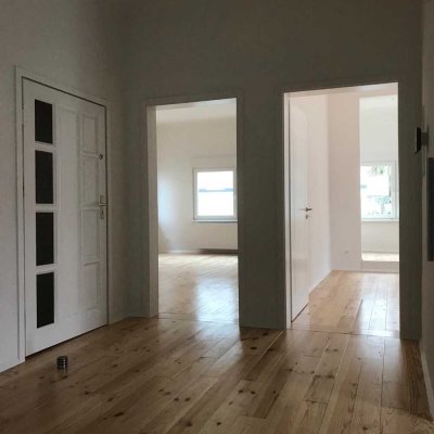 Gut ausgestattete 3-Zimmer Wohnung, zentral gelegen mit Balkon/Terrasse und Garten