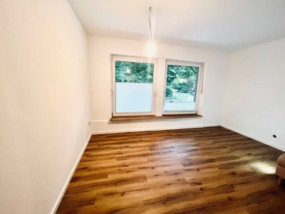 Stilvolle, vollst. renovierte 1,5-Zimmer-Erdgeschosswohnung mit geh. Innenausstattung mit EBK