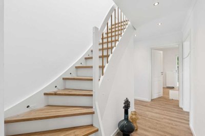Seltene Gelegenheit – Freistehendes kernsaniertes Einfamilienhaus mit großem Garten