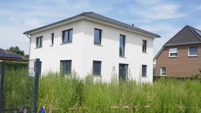 Stadtvilla 2. Reihe am See, Stadtrand von Berlin, Erstbezug, 168 m² Wohnfläche, 506 m² Grundstückäc