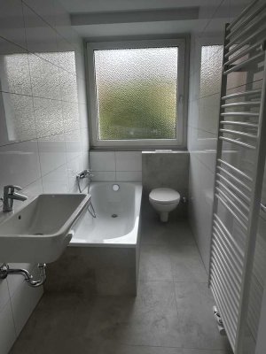Erstbezug nach Sanierung: schöne 3-Zimmer-Wohnung mit Balkon in Ratingen