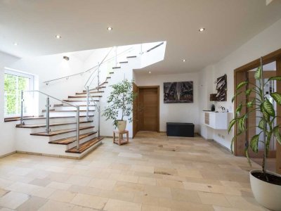 Traumhaftes Architektenhaus - Licht, Luxus & Lifestyle mit Innenpool