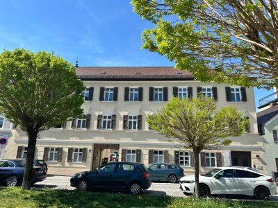Traumhafte Altbauwohnung im Erstbezug nach Sanierung  
 Einmalige Lage in der Freyung!