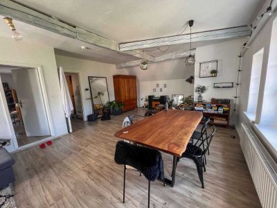 92 m² Wohnidylle am Laurentiusplatz – großzügiges Wohnen mit historischem Flair