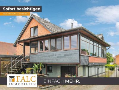 +++ Großzügiges Einfamilienhaus mit beeindruckendem Wintergarten +++