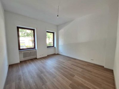 Helle 2-Zimmer Wohnung, frisch renoviert