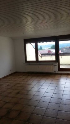 3-Zi.-DG-Whng. mit Loggia in Pforzheim-Huchenfeld
