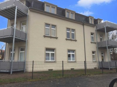 Sehr helle 4,5-Zimmer-Wohnung mit Gartenanteil