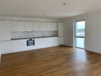4-Zimmer-Wohnung mit Balkon und Einbauküche