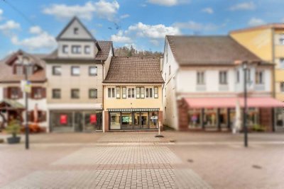Gewerbe trifft Wohnen – Immobilie im Herzen von Schramberg