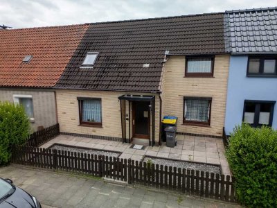 Bremerhaven - Geestemünde // Reihenhaus mit Wintergarten und Garage