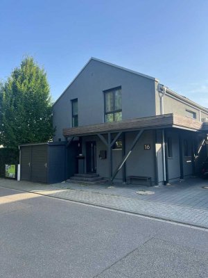 Traumhaftes und besonderes Einfamilienhaus in  Buggingen