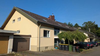 Modernisiertes, geräumiges Zweifamilienhaus mit Einliegerwohnungen in Umkirch - 4,5% Mietrendite