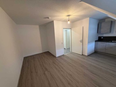 Charmantes 1-Zimmer-Apartment im 4. OG in der Koblenzer Schlossstraße