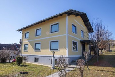 Geräumiges Familienhaus mit viel Grund und Werkstatt!